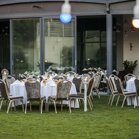 Crowne Plaza Oryapark By Ihg 5*