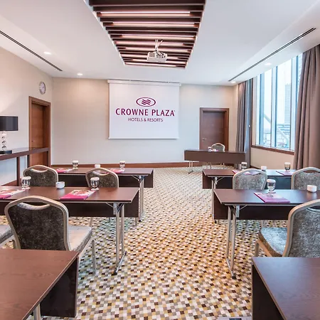 Crowne Plaza Oryapark By Ihg מלון