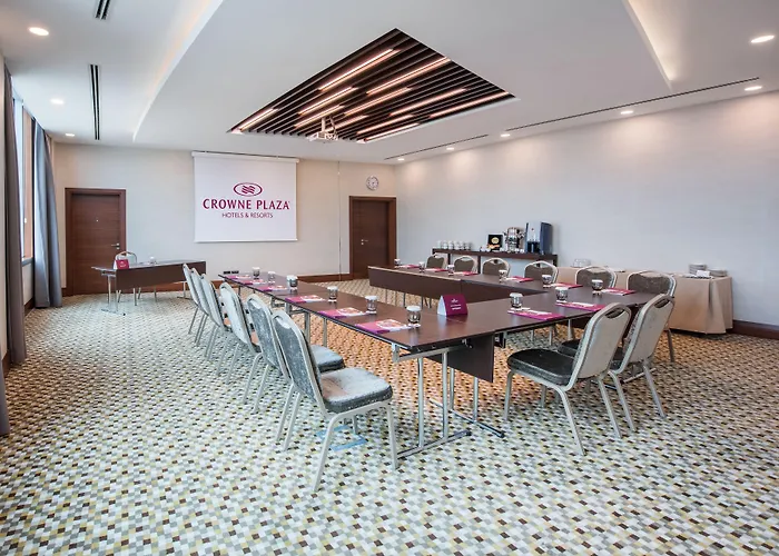Hotel Crowne Plaza Oryapark By Ihg 5*