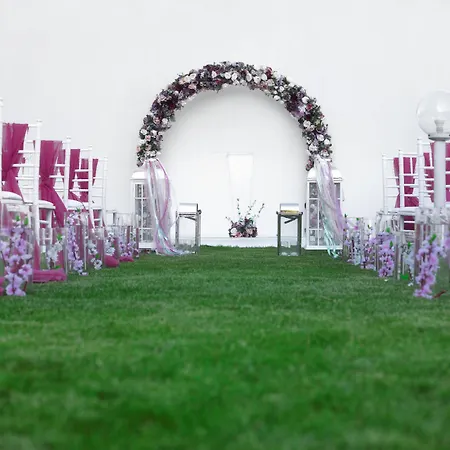 Crowne Plaza Oryapark By Ihg 5*