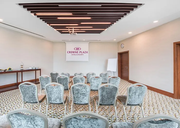 Отель Crowne Plaza Oryapark By Ihg Стамбул