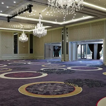 Crowne Plaza Oryapark By Ihg Istambul